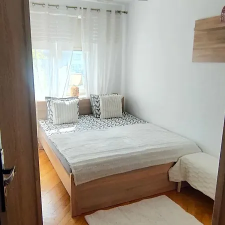 Ines Twarda * Varsavia